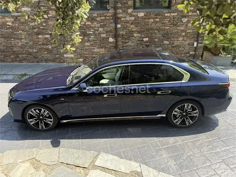Usado BMW i7 400 kW (544 CV) 2023 Eléctrico Berlina