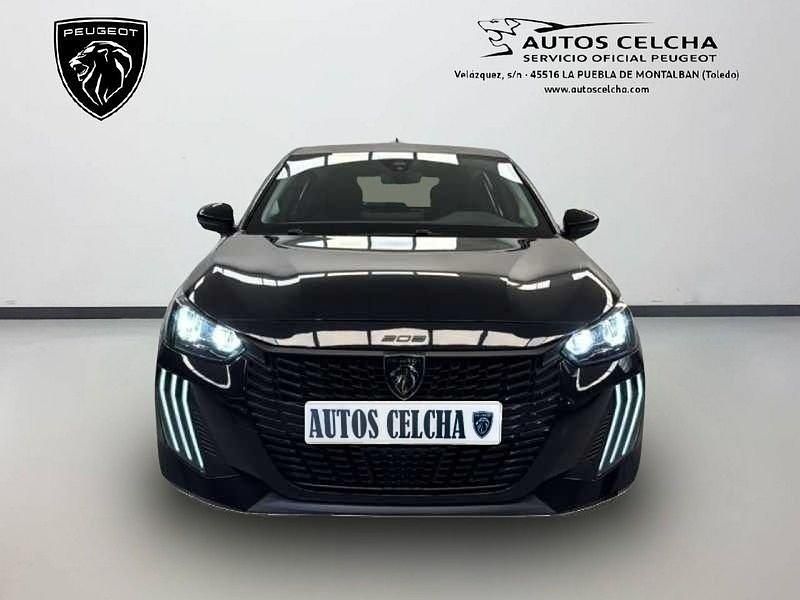 Usado Peugeot 208 Style 100 CV (73 kW) 2025 Utilitario