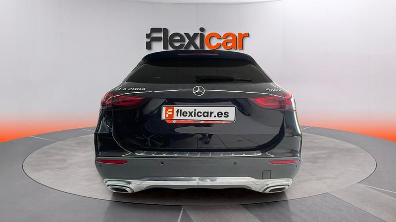 Usado Mercedes GLA200 150 CV (110 kW) 2020 Negro SUV