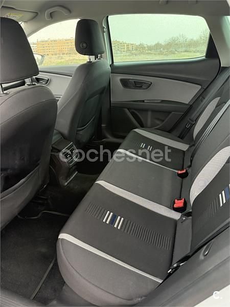 Usado Seat Leon Style 115 CV (84 kW) 2020 Blanco Berlina