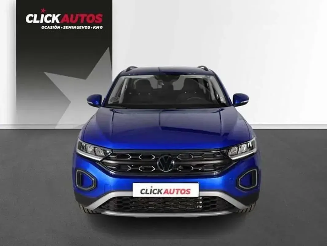Usado VW T-Roc Life 110 CV (80 kW) 2023 Azul SUV