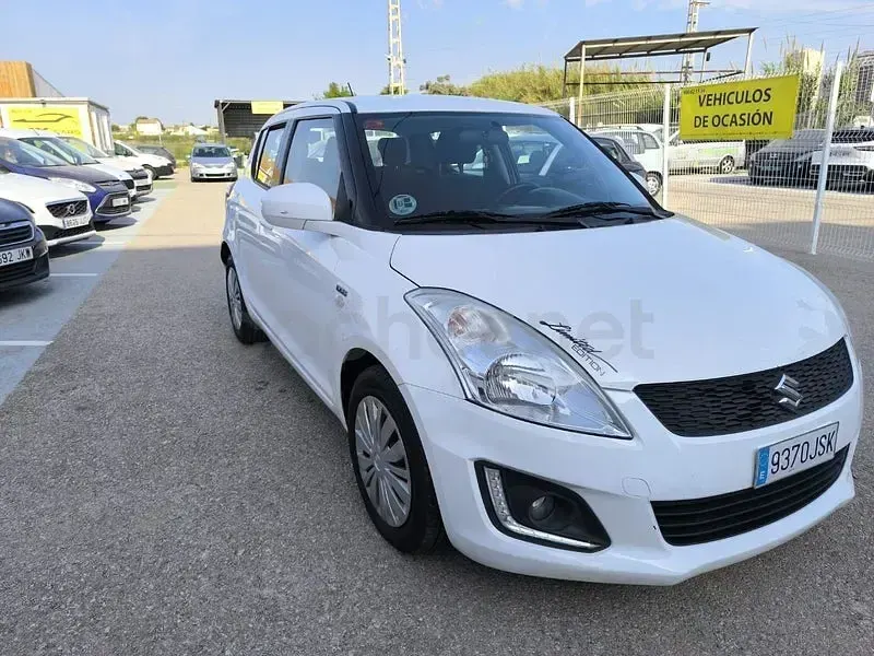 Usado Suzuki Swift GL 75 CV (55 kW) 2016 Blanco Utilitario