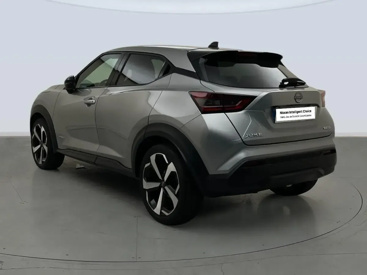 Usado Nissan Juke Tekna 143 CV (105 kW) 2023 Gris plata SUV