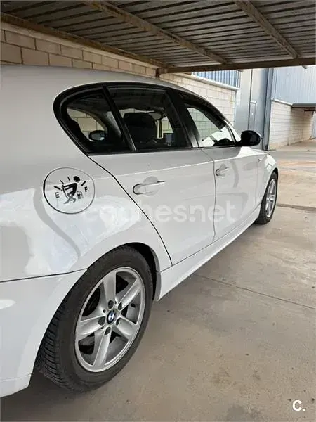 Usado BMW 120 163 CV (119 kW) 2006 Blanco Utilitario