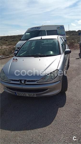 Gris / plata Usado 2001 Peugeot 206 Berlina | 1300 € (Buen precio) - Imagen 1/4
