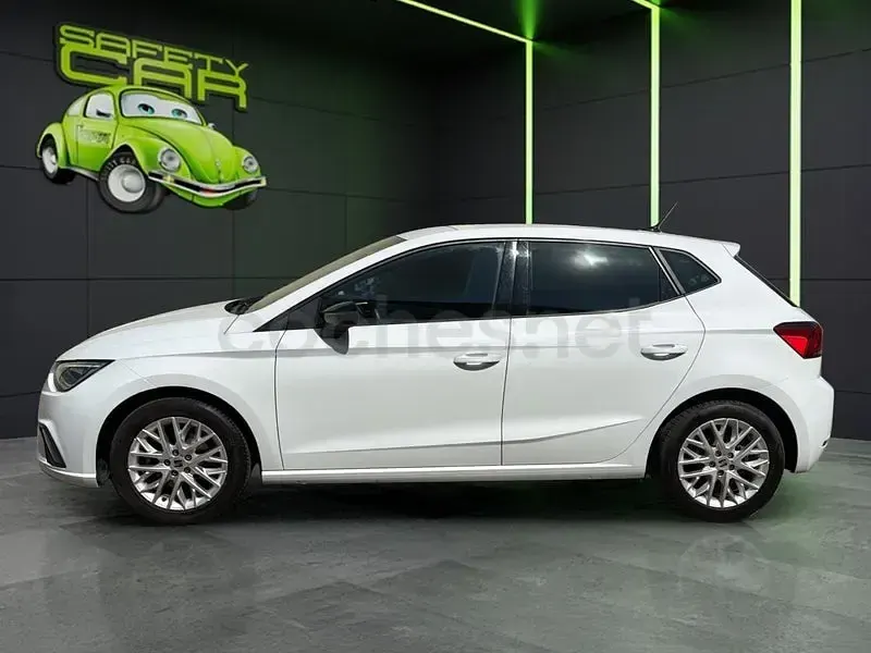 Usado Seat Ibiza FR 115 CV (84 kW) 2024 Blanco Utilitario
