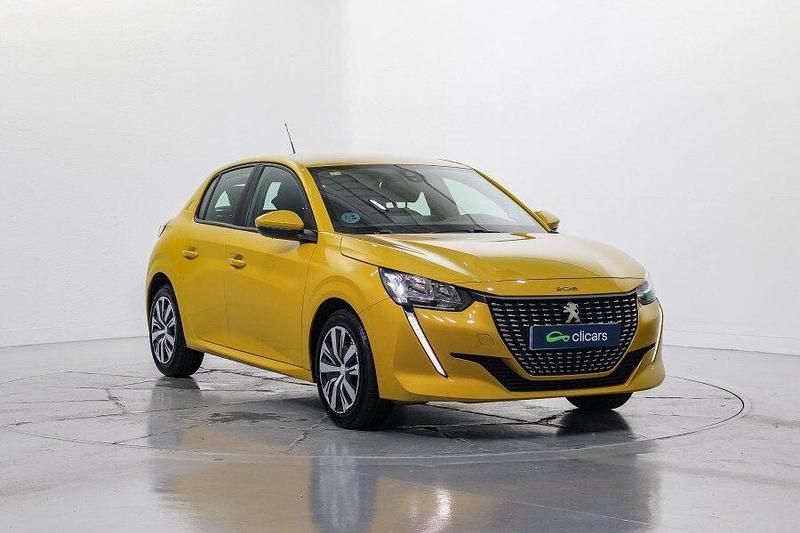 Usado Peugeot 208 Active 100 CV (73 kW) 2020 Amarillo Utilitario