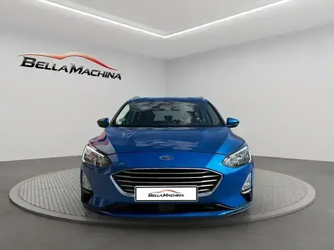 Usado Ford Focus Trend+ 120 CV (88 kW) 2022 Azul Familiar