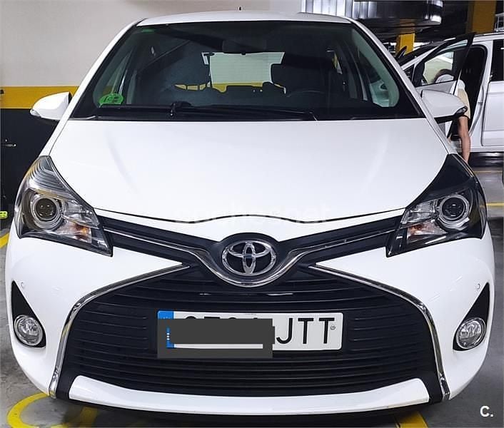 Blanco Usado 2016 Toyota Yaris Active Berlina | 10.999 € (Precio justo) - Imagen 1/4