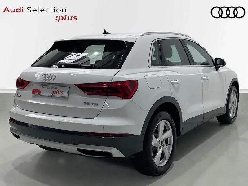 Begagnad Audi Q3 Advanced Plus 150 HK (110 kW) 2023 Vit SUV