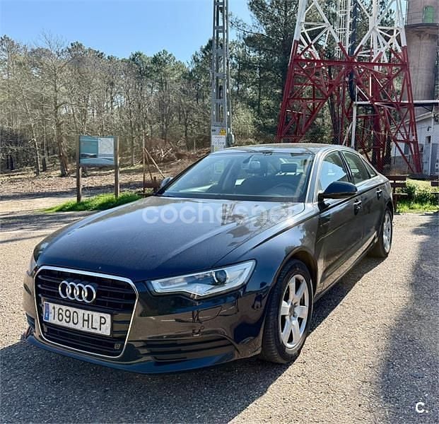 Usado Audi A6 177 CV (130 kW) 2012 Azul Berlina
