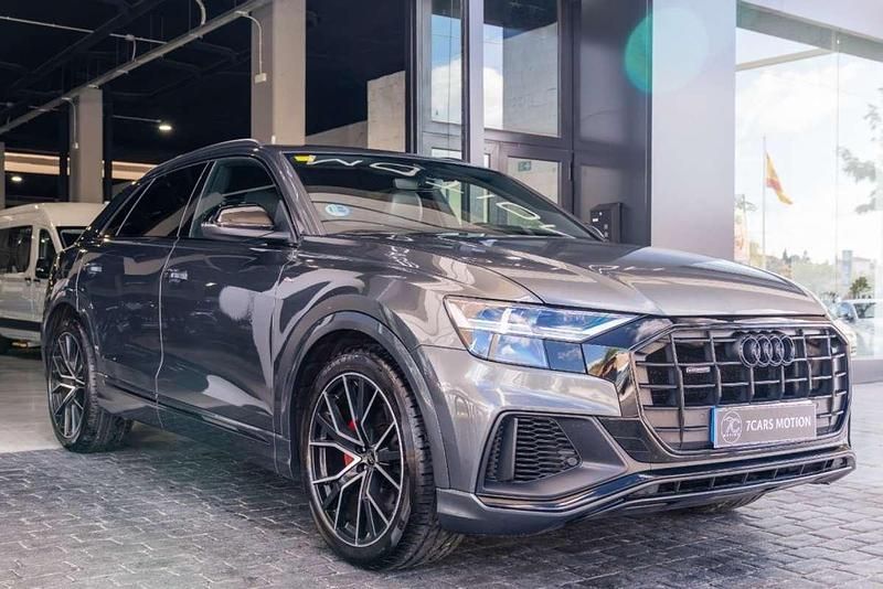 Usado Audi Q8 S-Line 231 CV (169 kW) 2020 Gris SUV