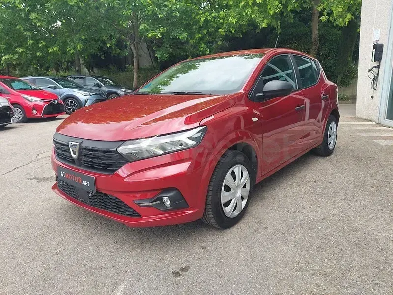 Occasion Dacia Sandero Essentiel 100 PK (73 kW) 2021 Rood Sedan