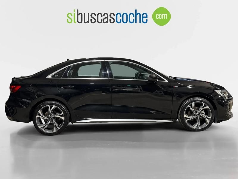 Używany Audi A3 S-Line 150 KM (110 kW) 2025 Czarny Sedan/Limuzyna