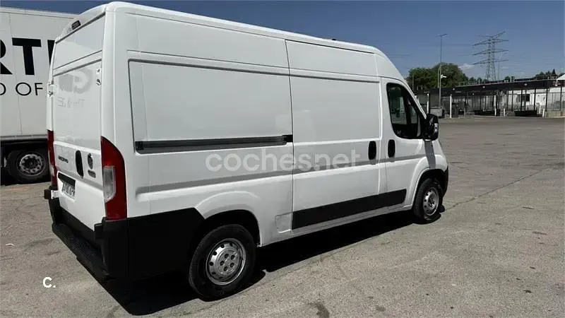 Usado Fiat Ducato 33 115 CV (84 kW) 2012 Blanco Van