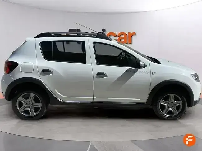 Usado Dacia Sandero Comfort 90 CV (66 kW) 2019 Blanco