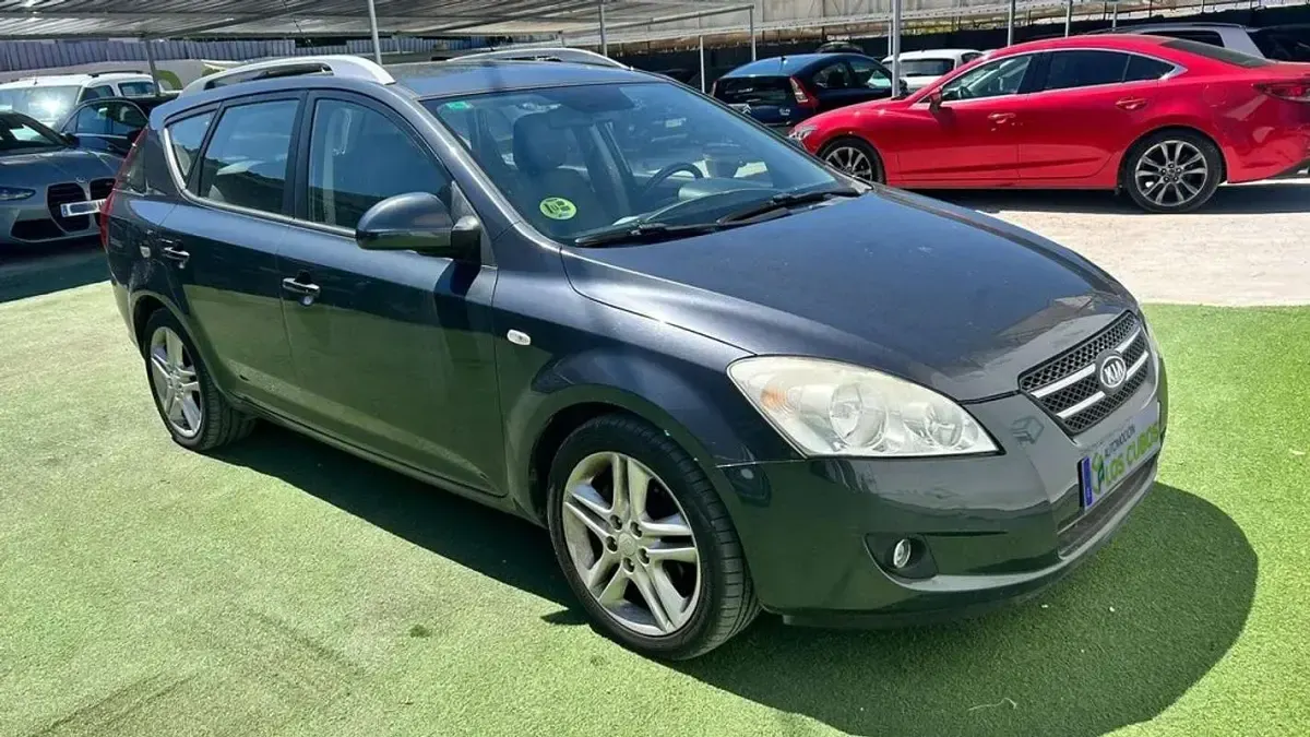 Usado Kia Sportage 139 CV (102 kW) 2008 Gris SUV