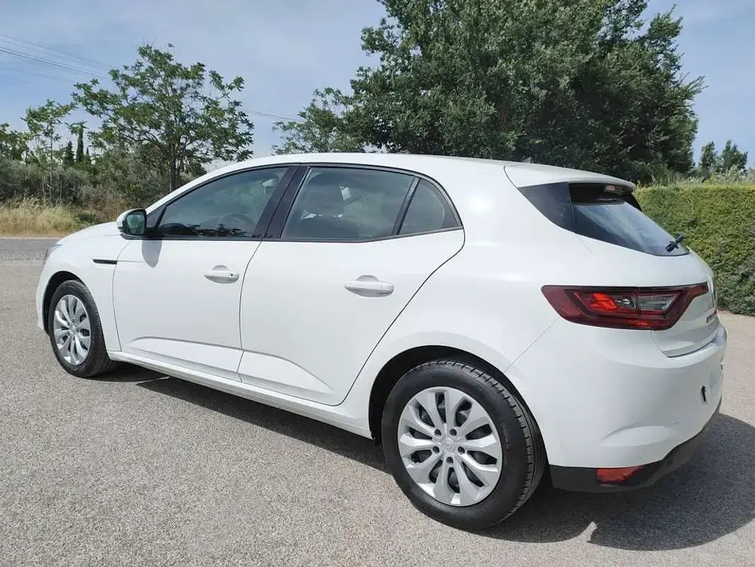 Usado Renault Mégane Business 116 CV (85 kW) 2019 Blanco Utilitario