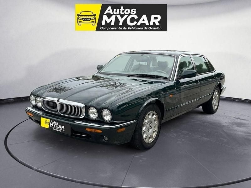 Usado Jaguar XJ Sovereign 290 CV (213 kW) 1999 Verde Berlina