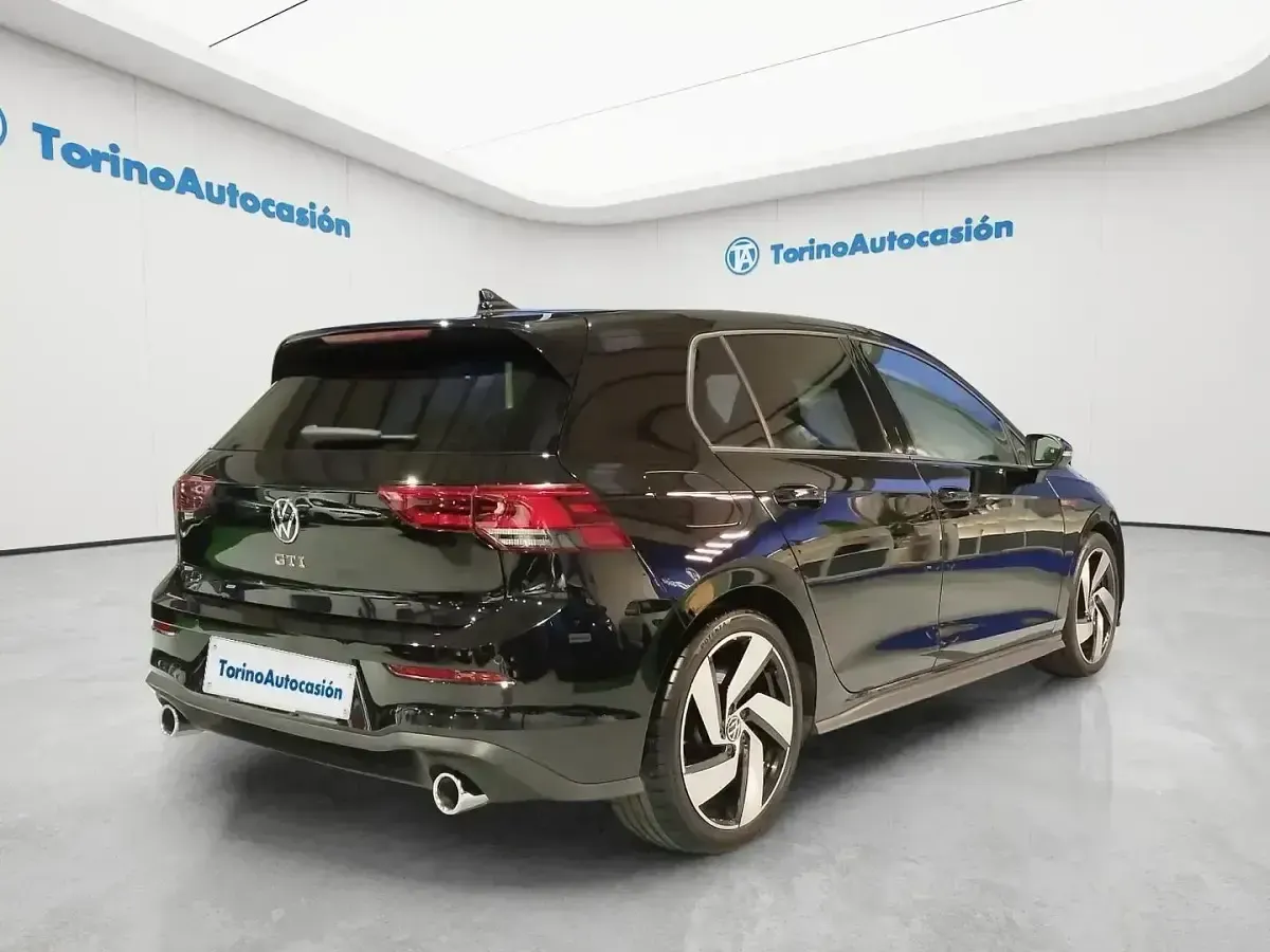 Usado VW Golf VIII GTI 245 CV (180 kW) 2024 Negro