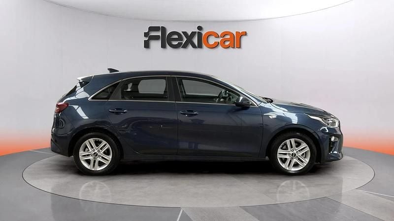 Usado Kia Ceed 140 CV (102 kW) 2020 Azul Utilitario