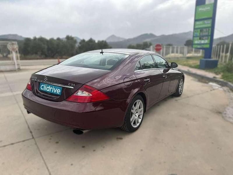 Usado Mercedes CLS350 224 CV (164 kW) 2005 Burdeos Coupe