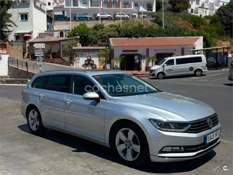 Usado VW Passat Advance 120 CV (88 kW) 2016 Gris / plata Familiar
