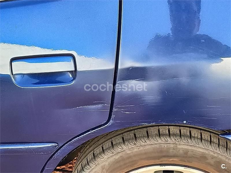 Usado Peugeot 306 90 CV (66 kW) 2001 Azul Familiar