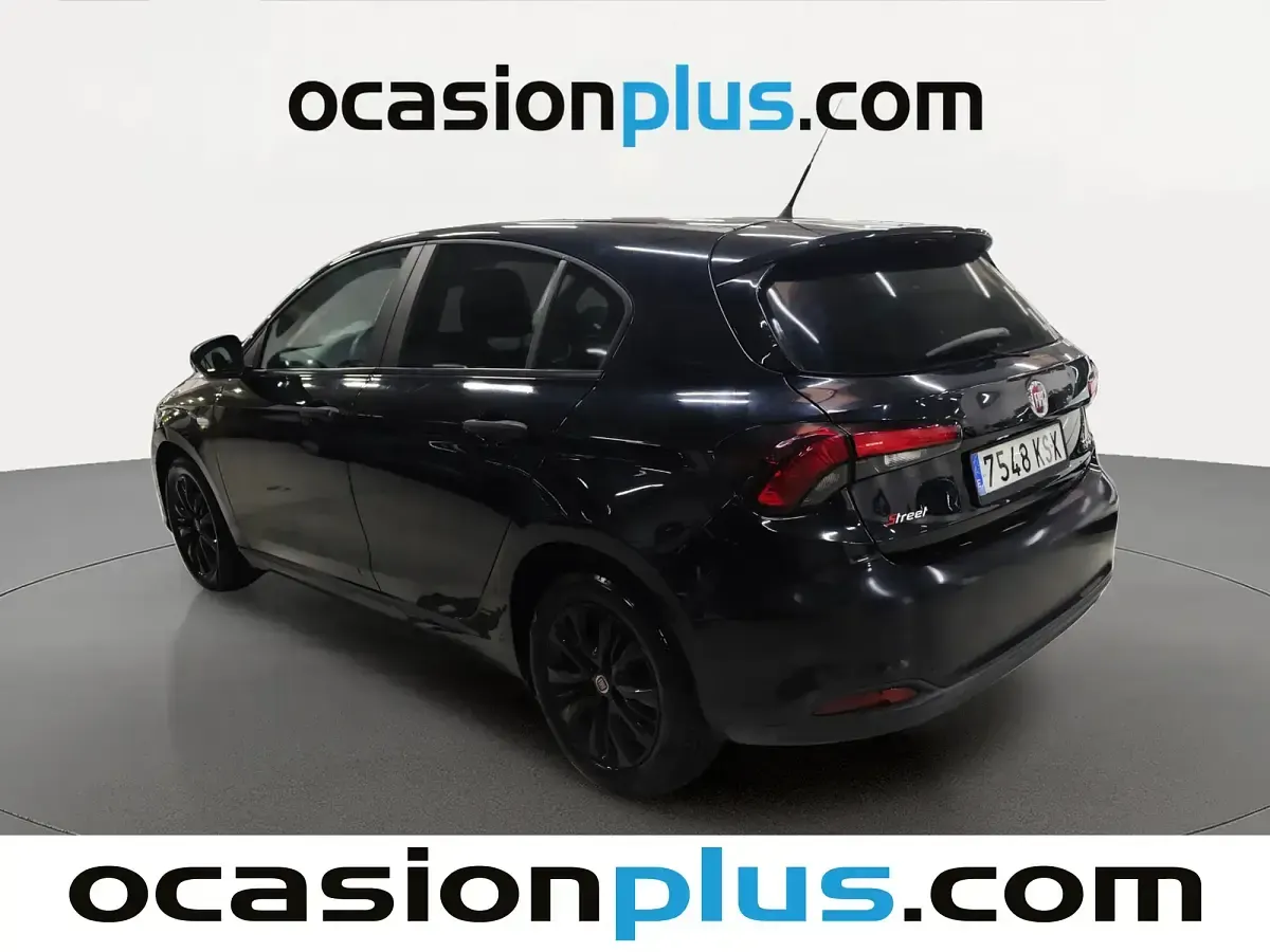 Usado Fiat Tipo Pop 95 CV (69 kW) 2019 Negro