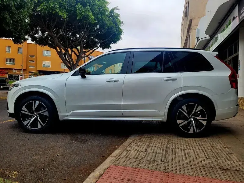 Usado Volvo XC90 R-Design 235 CV (172 kW) 2022 Blanco SUV