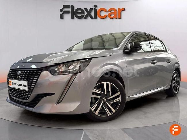 Usado Peugeot 208 Allure 100 CV (73 kW) 2023 Gris Utilitario