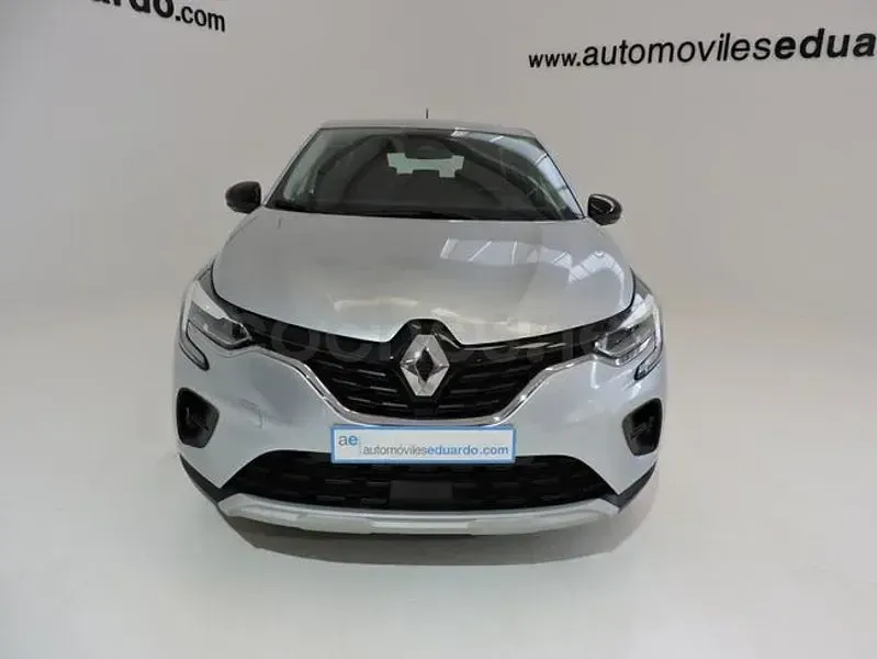 Usado Renault Captur Intens 90 CV (66 kW) 2022 Gris / plata SUV