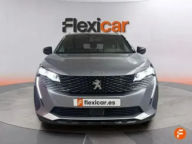 Usado Peugeot 5008 Allure 130 CV (95 kW) 2024 Gris SUV