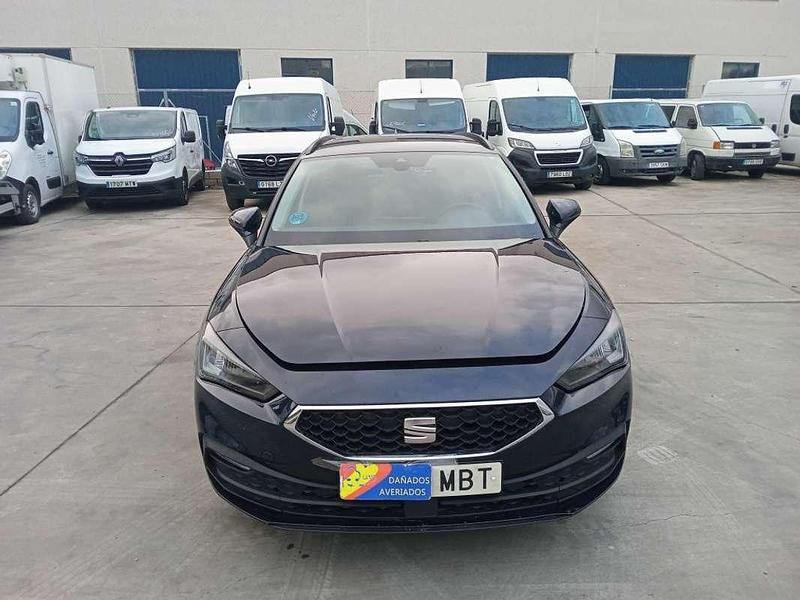 Usado Seat Leon ST Style 116 CV (85 kW) 2022 Azul Familiar