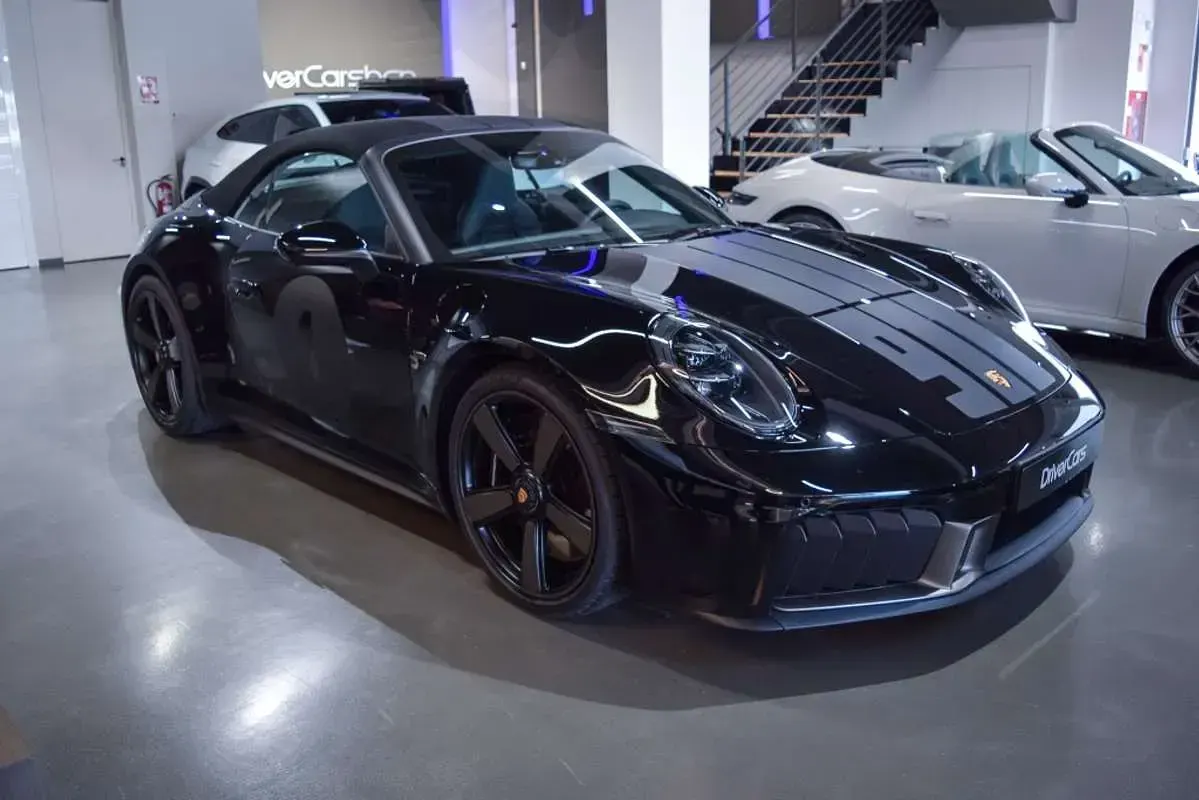 Nuevo Porsche 992 485 CV (356 kW) 2026 Negro Descapotable