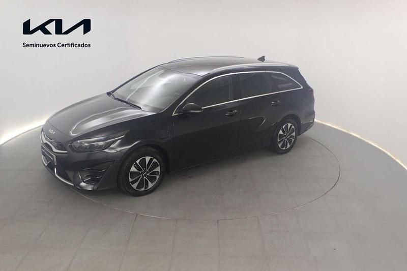 Negro Usado 2024 Kia Ceed Utilitario | 19.790 € (Buen precio) - Imagen 1/4