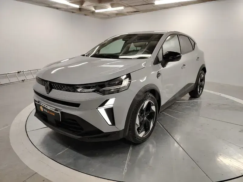 Usado Renault Captur Techno 90 CV (66 kW) 2024 Gris / plata SUV