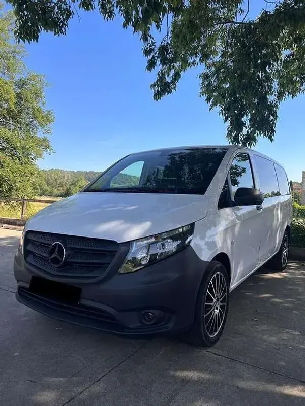 Usado Mercedes Vito 136 CV (100 kW) 2021 Blanco Van