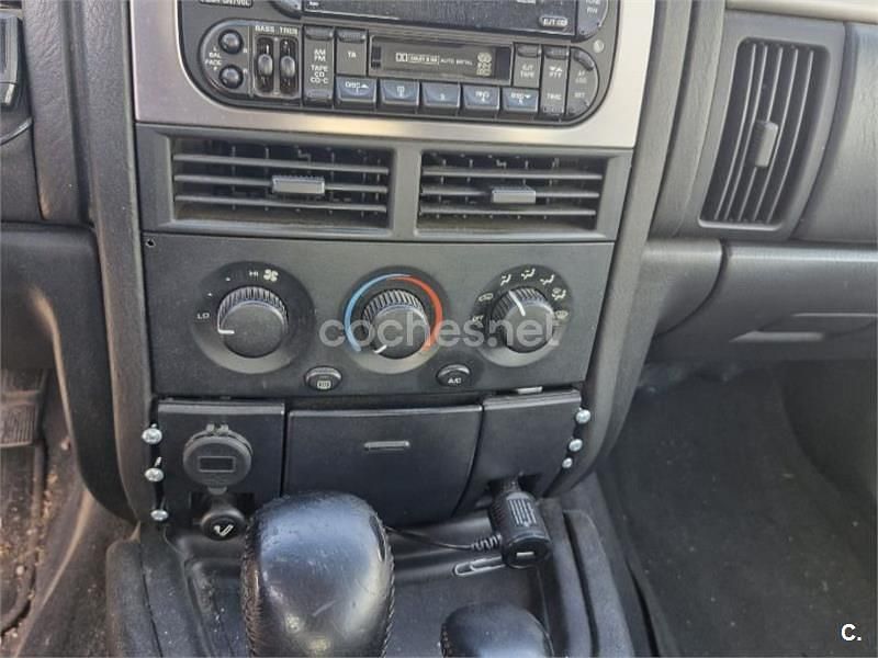 Usado Jeep Grand Cherokee Laredo 163 CV (119 kW) 2002 Gris / plata SUV