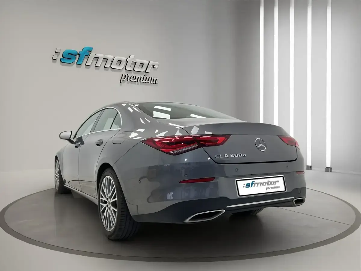 Usado Mercedes CLA200 150 CV (110 kW) 2022 Gris Berlina