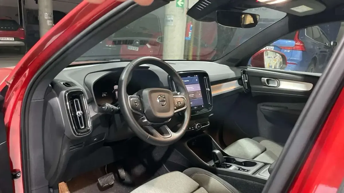 Brugt Volvo XC40 Core 163 HK (119 kW) 2025 SUV
