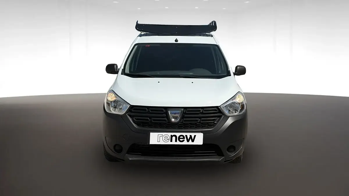 Usado Dacia Dokker Essentiel 130 CV (95 kW) 2021 Blanco Monovolumen