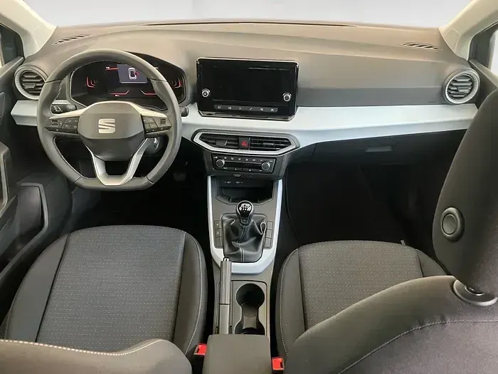 Usado Seat Arona Style 115 CV (84 kW) 2026 Rojo SUV