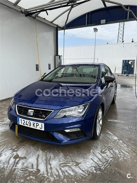 Usado Seat Leon FR 125 CV (91 kW) 2018 Azul Berlina