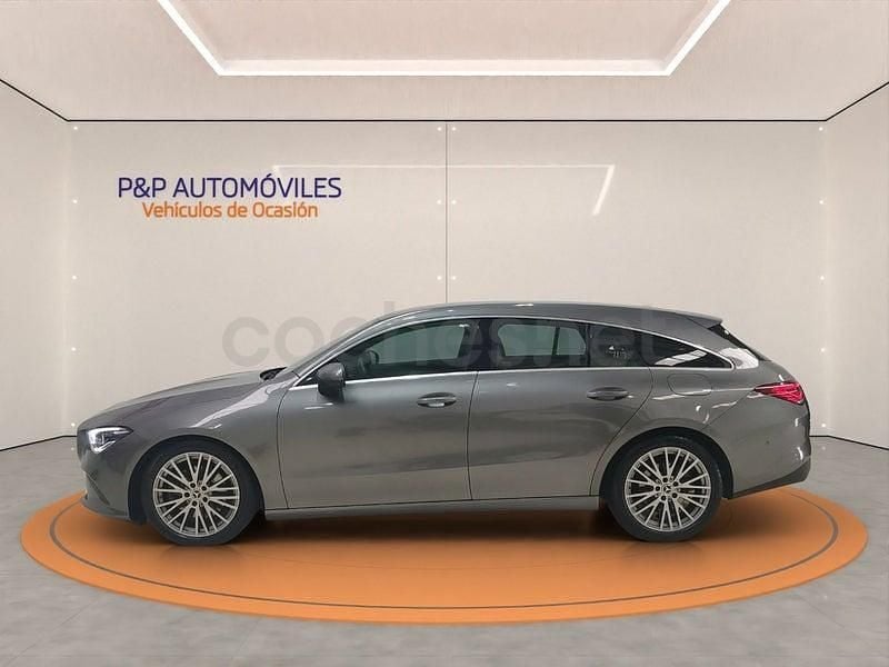 Usado Mercedes CLA220 Shooting Brake 190 CV (139 kW) 2021 Gris Familiar