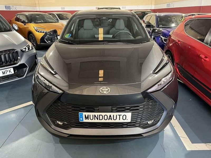 Nuevo Toyota C-HR Advance 140 CV (102 kW) 2025 Gris / plata SUV