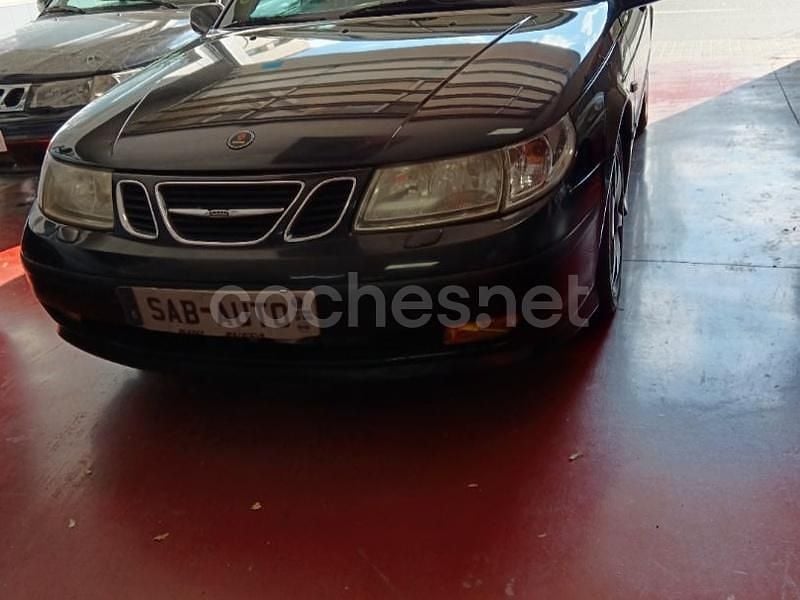 Negro Usado 2002 Saab 9-5 Vector Familiar | 2950 € - Imagen 1/4
