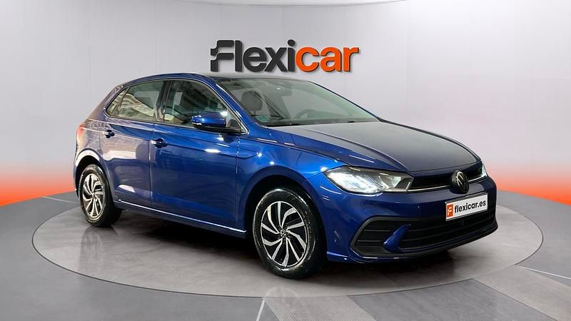 Usado VW Polo Life 110 CV (80 kW) 2022 Azul Utilitario