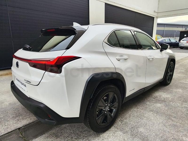 Usado Lexus UX Business Edition 184 CV (135 kW) 2021 Blanco SUV