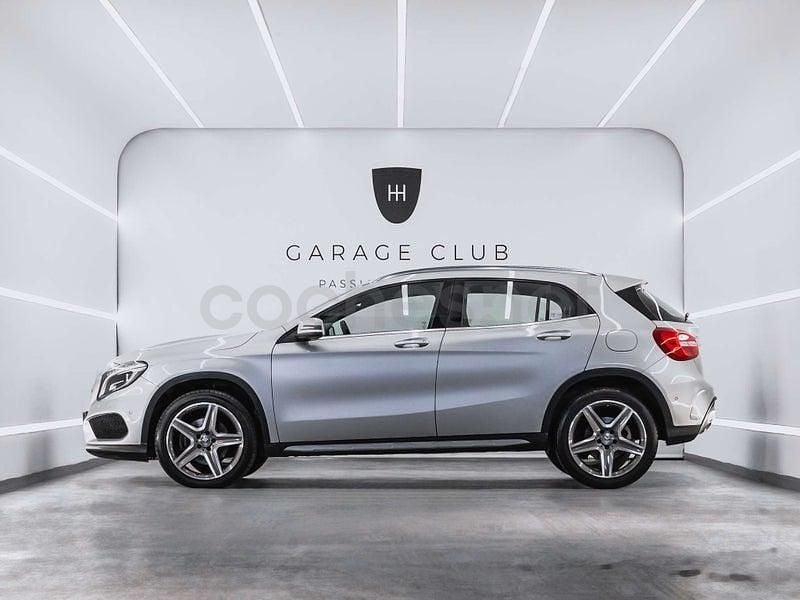 Usado Mercedes GLA220 AMG line 177 CV (130 kW) 2016 Gris / plata SUV